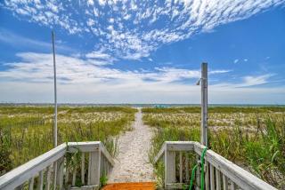 Oceanfront Duplex - Pets Allowed - Wraparound Porch - 8