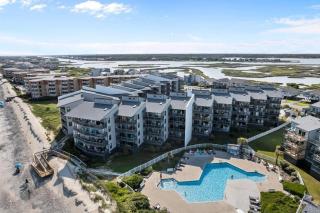 Oceanfront Resort - Swimming Pool - Tennis - 9
