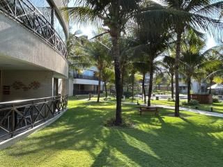 Beach Place Porto das Dunas - Térreo com vista piscina e pé na areia - 0