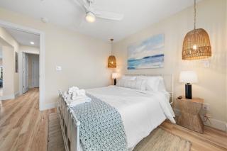 Dune It Right Oceanfront 3BR Condo Pool Hot Tub Parking - 1