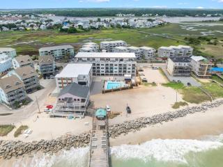 Oceans Edge Oceanfront Vacation Condo with Stunning Views - Carolina Beach - 3