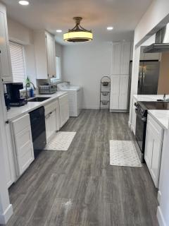 Mi Casa Su Casa - Lemon Grove - 3
