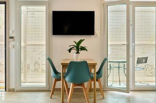 f apartment - 2