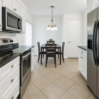 Prime Location! Cozy Villa Near Disney & More - 3