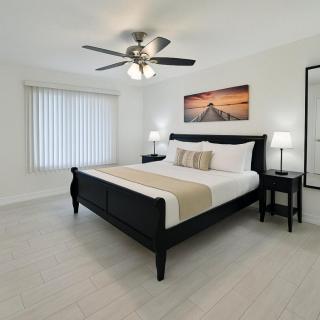 Prime Location! Cozy Villa Near Disney & More - 1