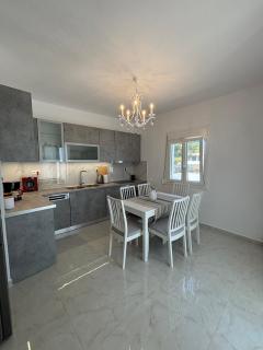 Ourania Suites - Mesochórion - 9