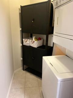 Sub Penthouse 1 BDR King Bed 27' Balc Legisslature, UG Parking - Edmonton - 1
