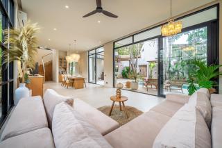 FeeelsV2 - Soak, Sunbathe, Unwind - Dreamy Villa with Private Pool - 9