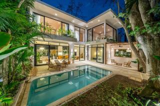 FeeelsV2 - Soak, Sunbathe, Unwind - Dreamy Villa with Private Pool - 0