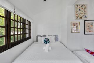 Bright & airy Spanish villa steps to sand GEN AC - Main House - San Juan - 7