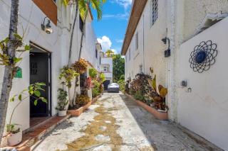 2br w private roofdeck, steps to sand! GEN AC - 20 Up - San Juan - 5