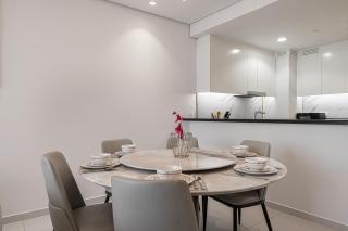 Luxury 2BR with Burj Khalifa View l High Floor at Paramount - 3