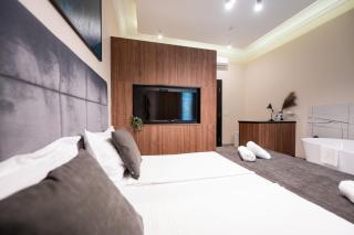 Kings Palace Suites - 3