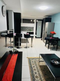 Casa 28 on 77 on Independence, Windhoek - Windhoek - 8