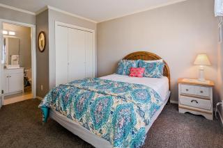 A Place At The Beach 376 - 3