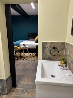 Estate apartment near OR Tambo Airport - Kempton Park - 3
