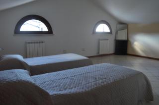 Residence con Piscina Vista Monte Nerone - 3