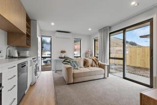 Lake McKay Escape - Wanaka - 8