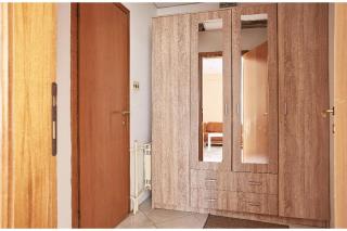 Peaceful apartment with yard and parking - 1