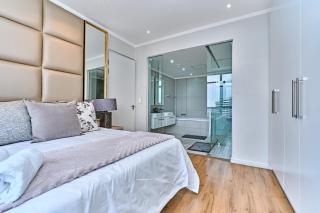 Masingita Towers Hotel, Luxurious Sky View Condo - Johannesburg - 1