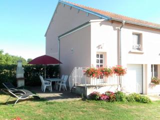 Charmant Gîte Historique avec Randonnée et Hébergement pour Chevaux – Choiseul, France - FR-1-611-23 - - 0