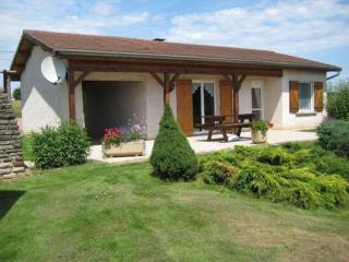 Gîte de plain-pied avec terrasse, proche port et station thermale, idéal pour familles - FR-1-589-24 - Fontenoy-le-Château - 0