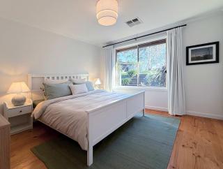 4BR Retreat Near McLaren Vale Wineries Adelaide - 1