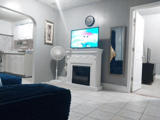 Lina's Corner - 1