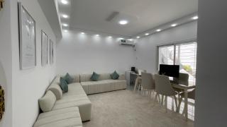 Cozy private home, 15 min to beach - 4