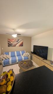 Suíte com Banheiro Privativo em APARTAMENTO COMPARTILHADO Portaria24h - 3