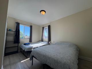 Blue Private Room near BMO Stadium USC and K-Town - 9