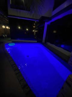 Journey Inn - 1