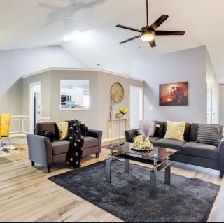 Stylish Retreat in Lawrenceville - 0