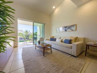 2BR Apt with Lagoon View in Puerto Aventuras - 2
