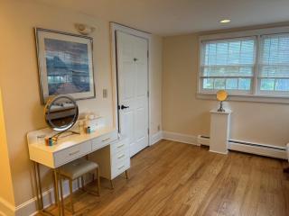 The Four Columns Inn & 1832 Tavern - Newfane - 4