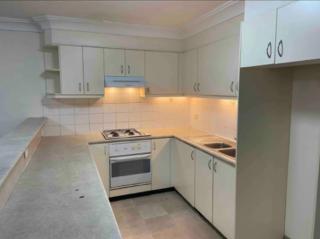 2 Bed 2 Bath Apartment with Secure Parking in Sydney CBD - 1 Min Walk To Darling Harbour & World Square- Center Of China Town - 4