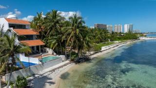 6BR Modern Oceanfront Villa w/ Infinity Pool - Cancún - 3
