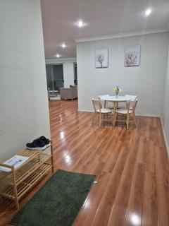 Furnished 2br near Airport & Train- Wolli creek - Sydney - 3