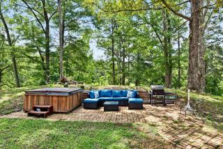 Lakefront Privacy - Pets, Hot Tub, Fishing, Boats - 6