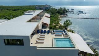 9BR Luxury Beachfront Penthouse w/ Private Pool - Isla Mujeres - 1