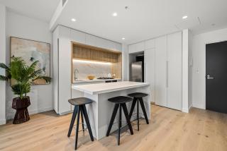 Sleek Stylish CBD, Heated pool, Gym, Sauna, Steam - Melbourne - 4