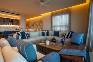 4BR Luxury Beachfront Apt w/ Heated Pool - Isla Mujeres - 2