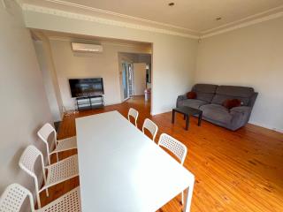Comfortable Queen Room close to Station and Shops - SH4 - Toongabbie West - 2