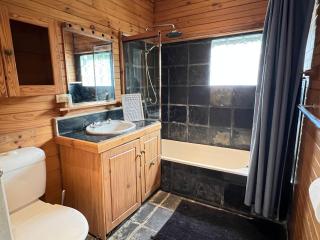 Comfortable Queen Room close to Station and Shops - SH4 - 1