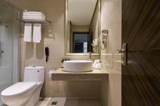Quanzhou West Street Wanda Plaza Urbain Hotel - 3