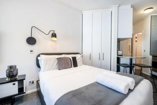 Top Floor Sea Point Studio With Mountain Views - Ciudad del Cabo - 3