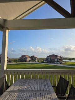 The Lazy Coconut - Matagorda - 7