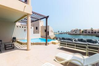 Beach House with Private Pool - Ra’s al-Chaima - 1