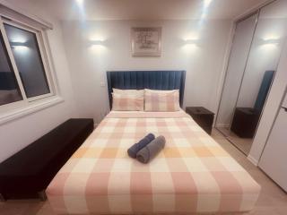 Deluxe Queen Studio - St Albans - 2