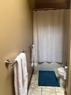 Malahat Fairyland Cottage - Malahat - 9